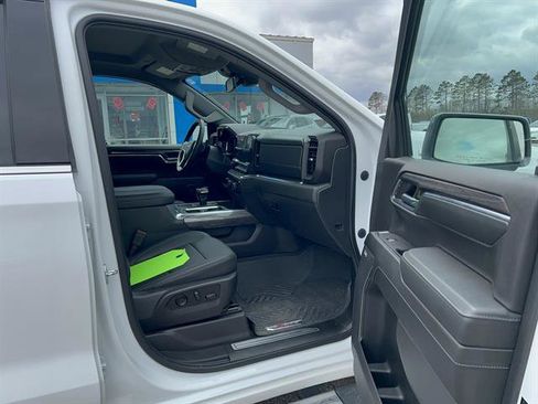 Used 2023 Chevrolet Silverado 1500 LTZ AWD/4WD image 10