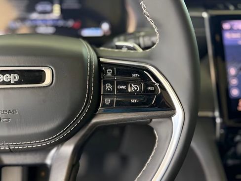 Used 2024 Jeep Grand Cherokee L Overland image 45