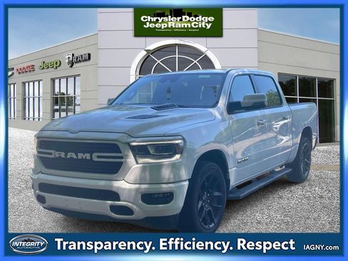 Used 2023 RAM 1500 Laramie AWD/4WD image 1