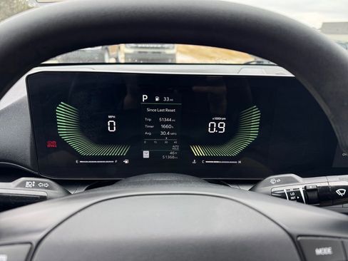 Used 2025 Kia K4 LXS image 33