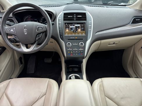 Used 2017 Lincoln MKC Reserve w/ Lincoln MKC Climate Package image 30