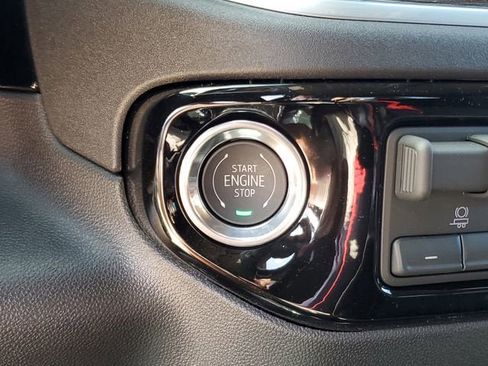 New 2026 GMC Sierra 1500 Elevation image 26