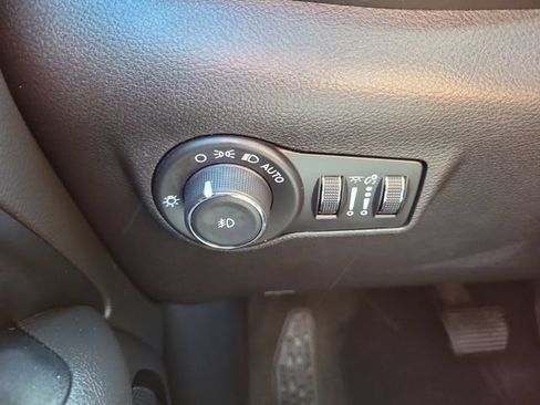 Used 2024 Jeep Compass Trailhawk AWD/4WD image 22