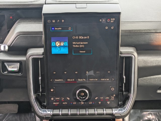 Used 2025 GMC Yukon Denali AWD/4WD image 19