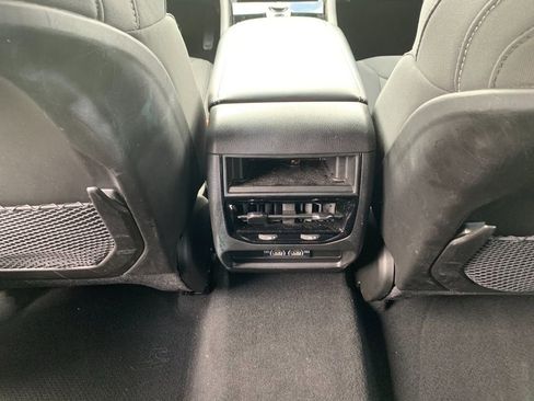 Used 2024 Jeep Grand Cherokee Laredo X w/ Trailer Tow Package image 14