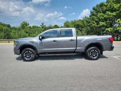 Used 2024 Nissan Titan PRO-4X w/ Pro-4x Convenience Package AWD/4WD image 2