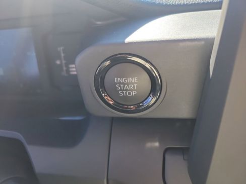 Used 2025 Toyota Tacoma SR image 24