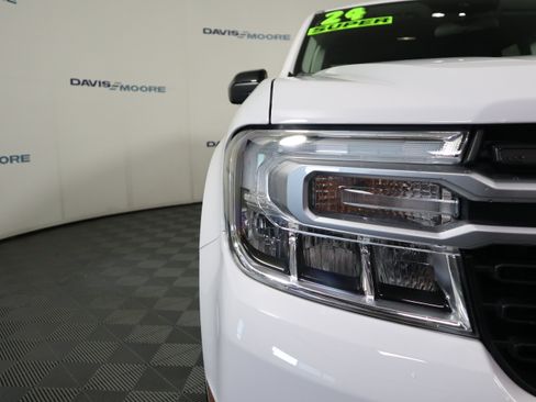 Used 2024 Ford Maverick Lariat FWD image 3