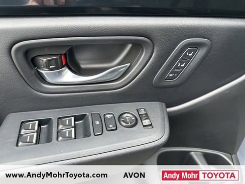 Used 2023 Honda Pilot TrailSport image 11