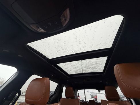 Used 2024 Chrysler Pacifica Pinnacle image 27