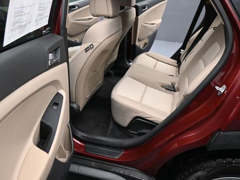 Used 2018 Hyundai Tucson SEL image 20