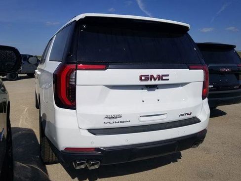 New 2026 GMC Yukon XL AT4 Ultimate AWD/4WD image 3