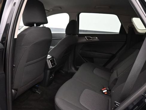 Used 2026 Kia Sportage LX FWD image 15