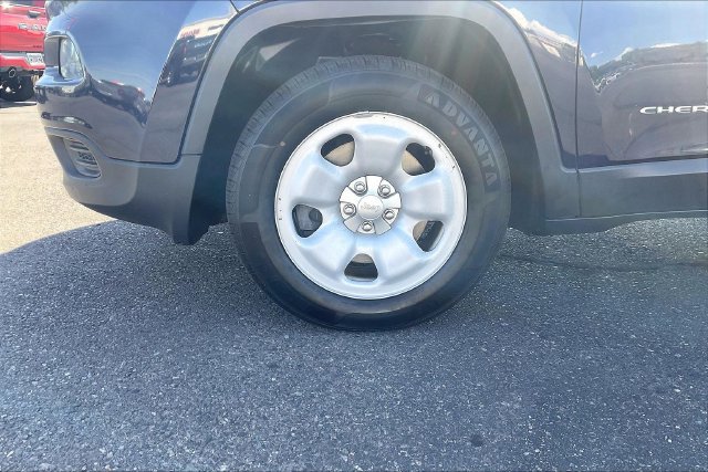 Used 2016 Jeep Cherokee Sport AWD/4WD image 8