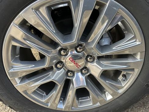 New 2026 GMC Sierra 1500 Denali w/ Technology Package AWD/4WD image 8