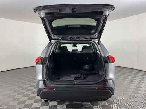 Used 2021 Toyota RAV4 XLE w/ Convenience Package FWD image 45