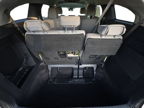 Certified 2025 Toyota Sienna LE FWD image 12
