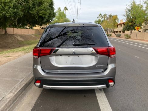 Used 2017 Mitsubishi Outlander ES image 8