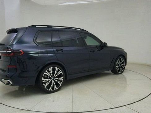 Used 2024 BMW X7 xDrive40i w/ M Sport Package image 74