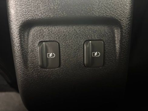 Used 2024 Nissan Kicks SV image 14