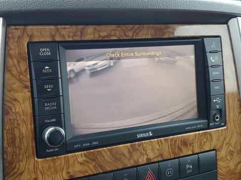 Used 2009 Jeep Grand Cherokee Limited w/ Quadra-Drive II 4X4 Group image 18