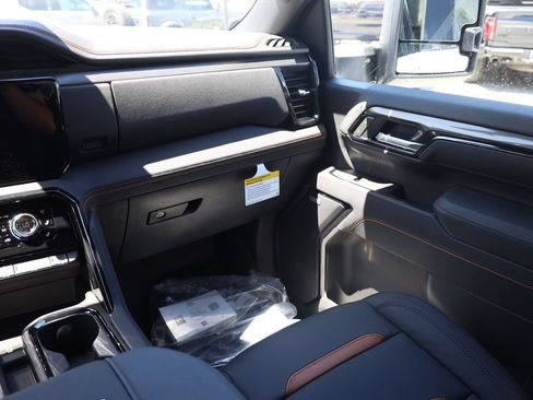 New 2026 GMC Sierra 3500 AT4 w/ AT4 Premium Plus Package AWD/4WD image 20