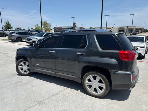 Used 2017 GMC Terrain SLT w/ Open Road Package FWD image 3