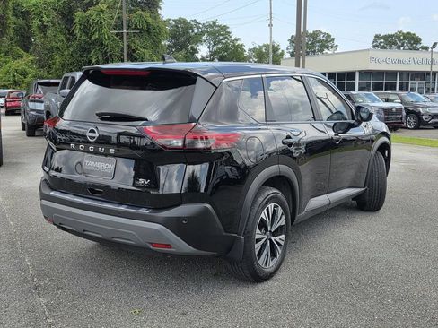 Used 2023 Nissan Rogue SV FWD image 6