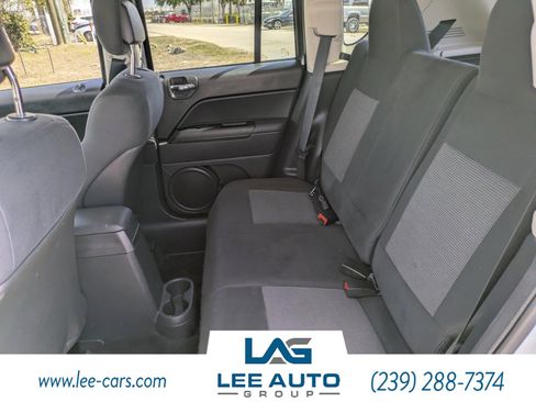 Used 2011 Jeep Compass 2WD image 10