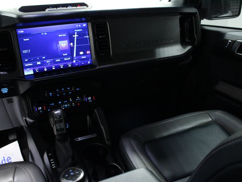 Used 2023 Ford Bronco Outer Banks AWD/4WD image 19