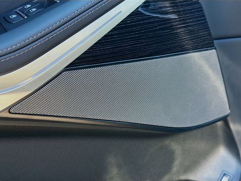 New 2026 BMW X5 xDrive50e w/ Executive Package image 24