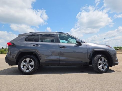 Used 2022 Toyota RAV4 XLE w/ Convenience Package FWD image 24