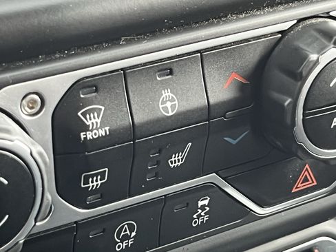Used 2021 Jeep Gladiator Sport AWD/4WD image 30