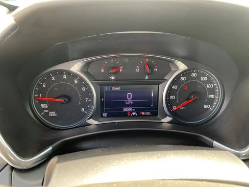 Used 2020 Chevrolet Equinox LT FWD image 28