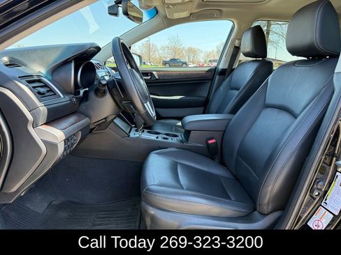 Used 2017 Subaru Outback 2.5i Limited image 5