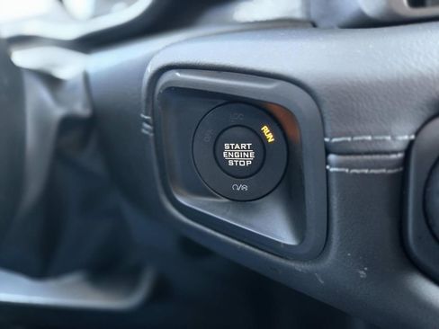 Used 2025 Jeep Wrangler Unlimited Sahara w/ Safety Group image 31