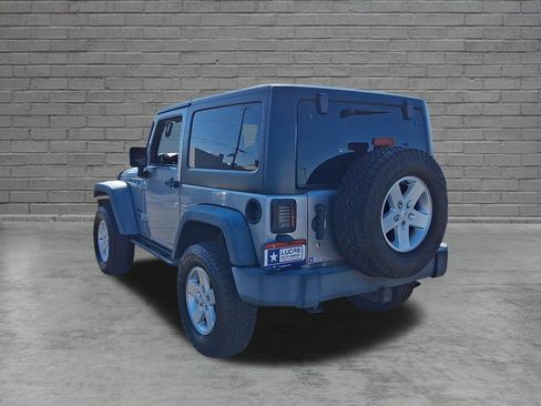 Used 2018 Jeep Wrangler Sport AWD/4WD image 9