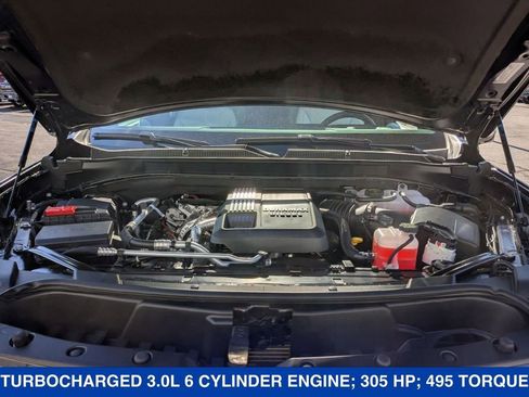 New 2026 Chevrolet Suburban Premier w/ Sun And Tow Package image 37