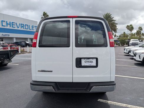 Used 2023 Chevrolet Express 2500 w/ Driver Convenience Package image 6