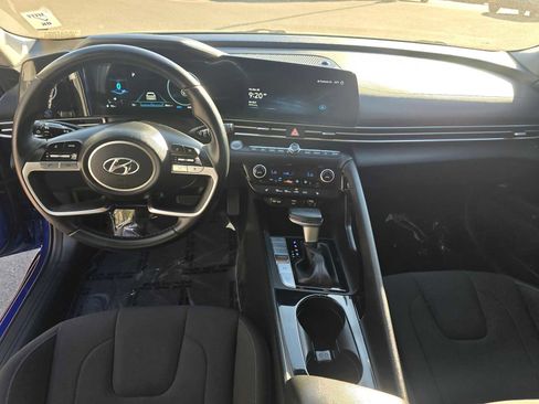 Used 2023 Hyundai Elantra SEL w/ Convenience Package image 20