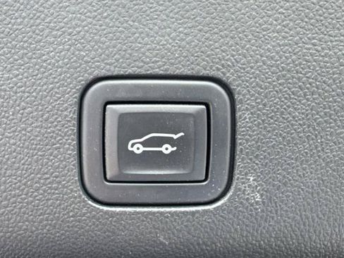 Used 2021 Chevrolet Tahoe LT RWD image 15