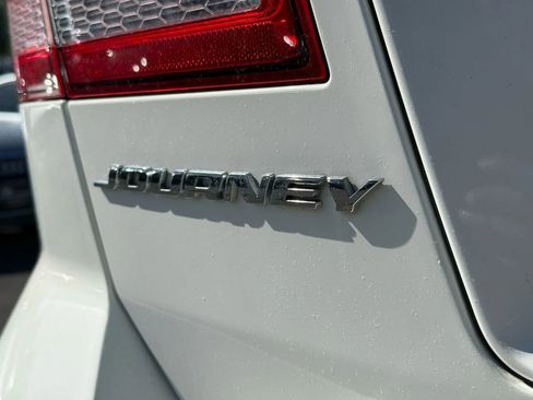 Used 2016 Dodge Journey SXT image 8