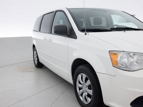Used 2011 Dodge Grand Caravan Express FWD image 11