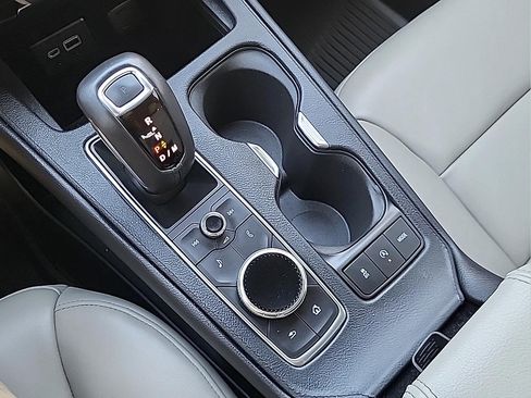 Used 2019 Cadillac XT4 Premium Luxury FWD image 25