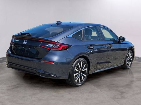 Certified 2023 Honda Civic EX-L image 4