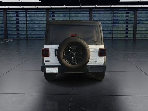 Used 2021 Jeep Wrangler Unlimited Sport image 9