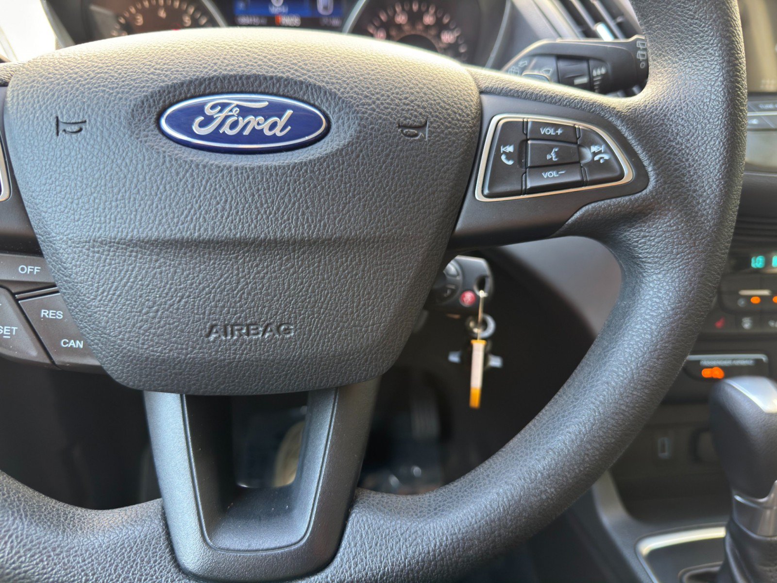 Used 2017 Ford Escape SE w/ Equipment Group 201A AWD/4WD image 19
