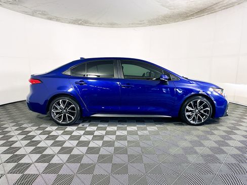 Used 2020 Toyota Corolla SE FWD image 2