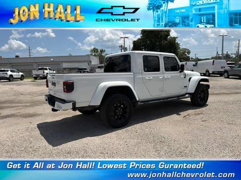 Used 2022 Jeep Gladiator Overland AWD/4WD image 10