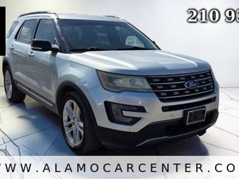 Used 2016 Ford Explorer XLT w/ Equipment Group 202A FWD image 7